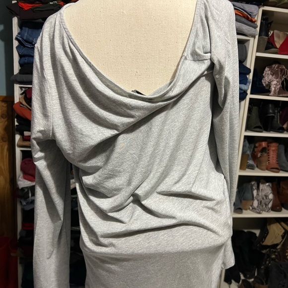 Off the shoulder top - Picture 2 of 4